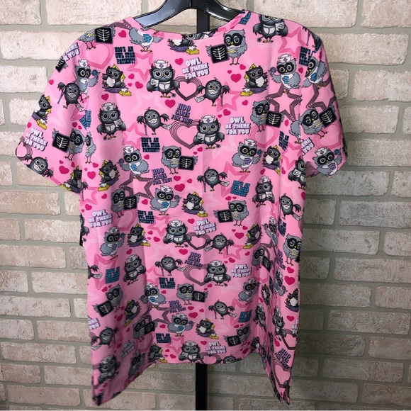 NWT Dickies Owl Print Pink short sleeve v neck scrub top - Picture 8 of 8